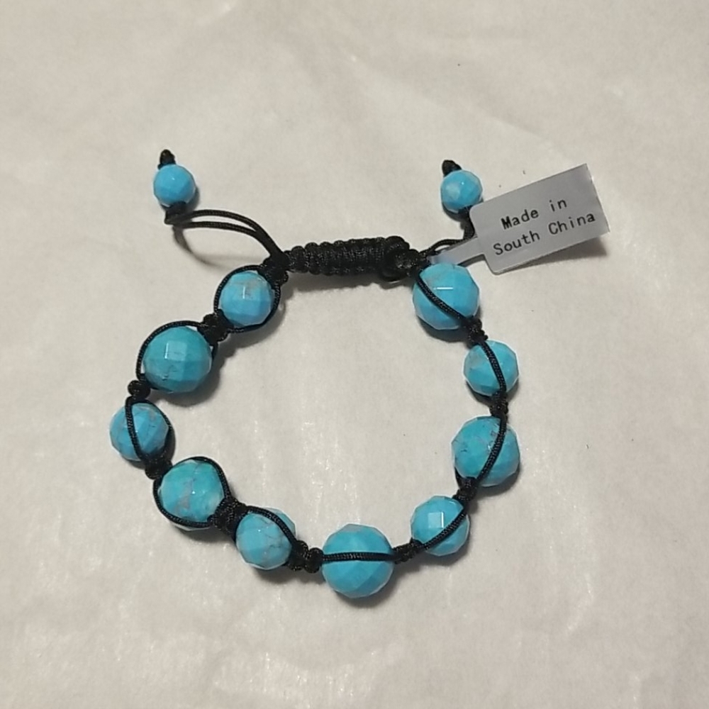 Brand New 100ct Howlite Bracelet NWT
